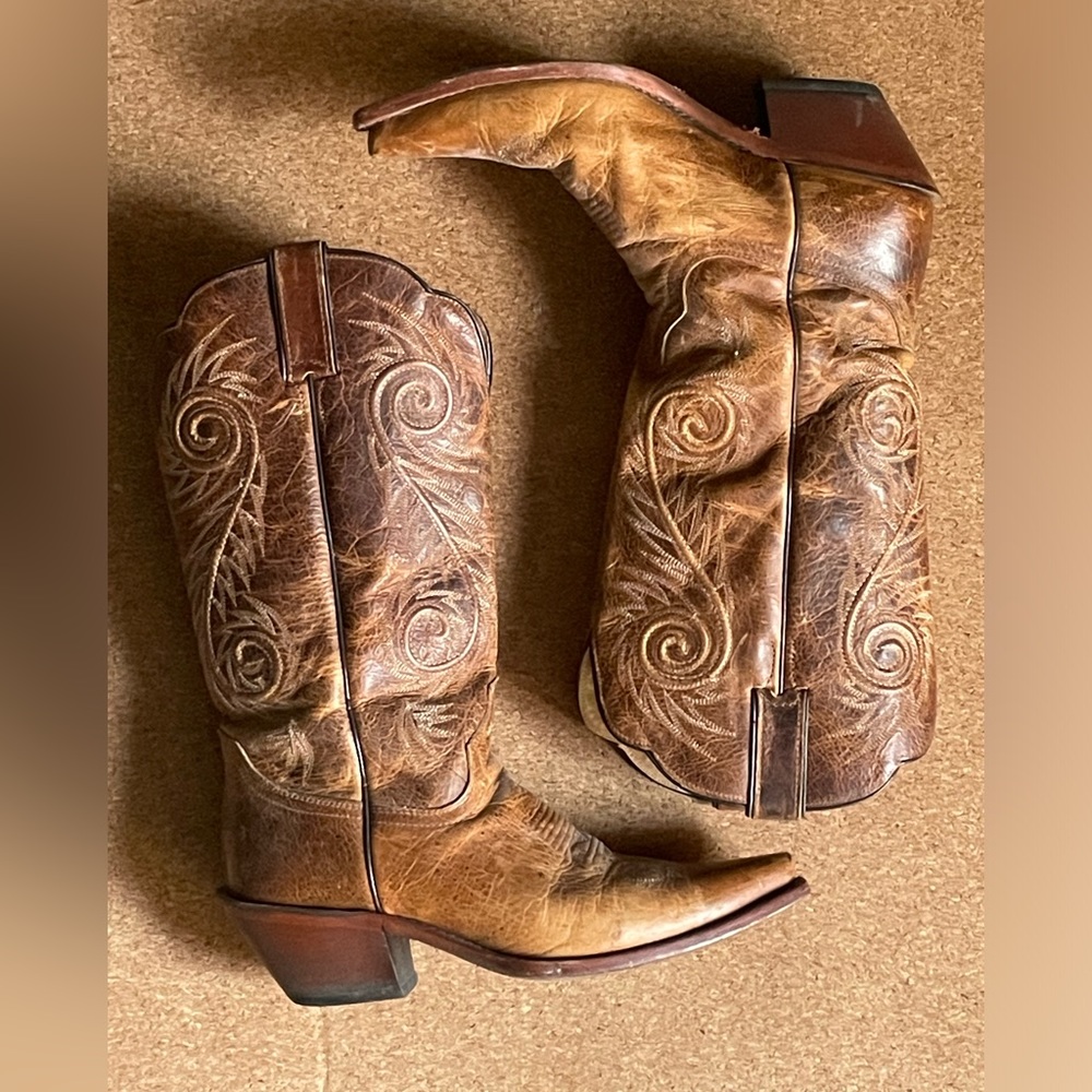 Authentic Justin’s Women’s Western Boots - Made in Mexico, Size 9.5.